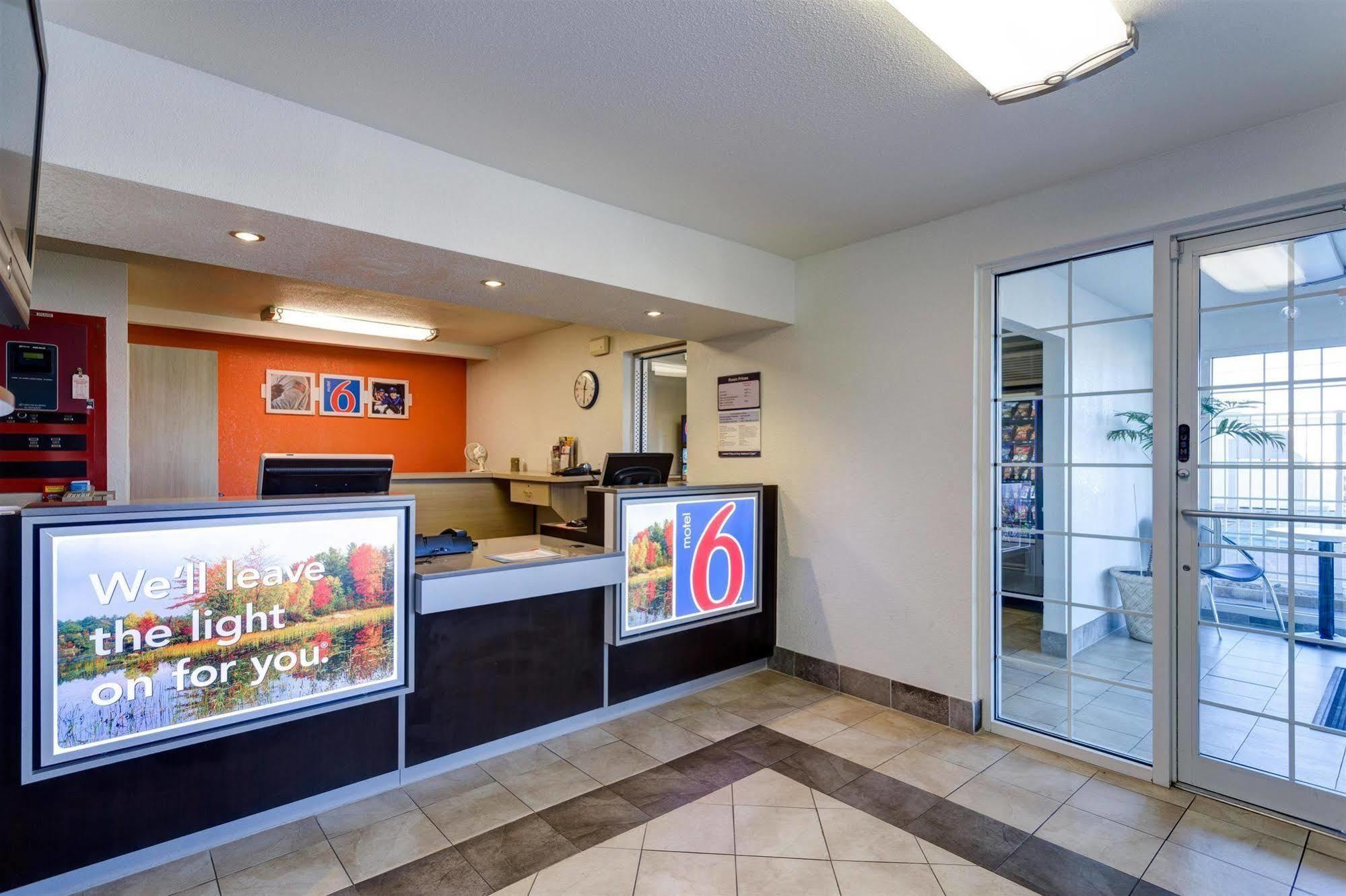 Americas Best Value Inn Bowling Green Exterior foto